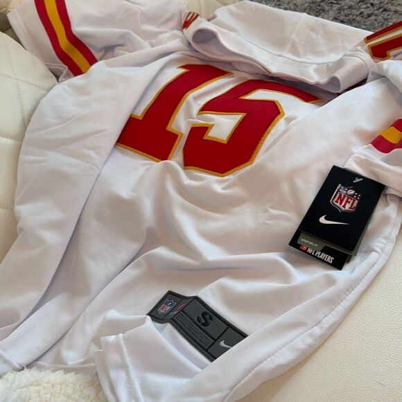 Men's Kansas City Chiefs Patrick Mahomes Nike White Game Jersey size Small - Picture 4 of 8